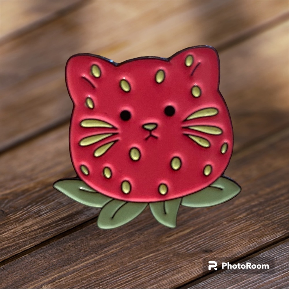 Strawberry cat enamel pin
